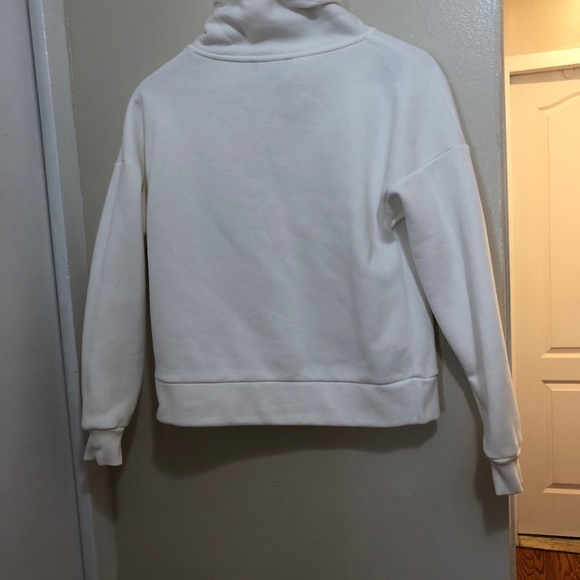 Sweater - Picture 1 of 4